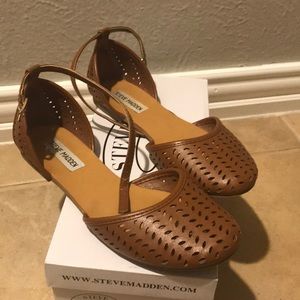 Steve Madden Cognac flats